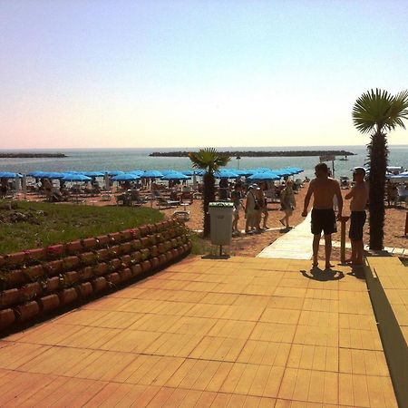 Airone Bianco Residence Village Lido delle Nazioni Exterior photo